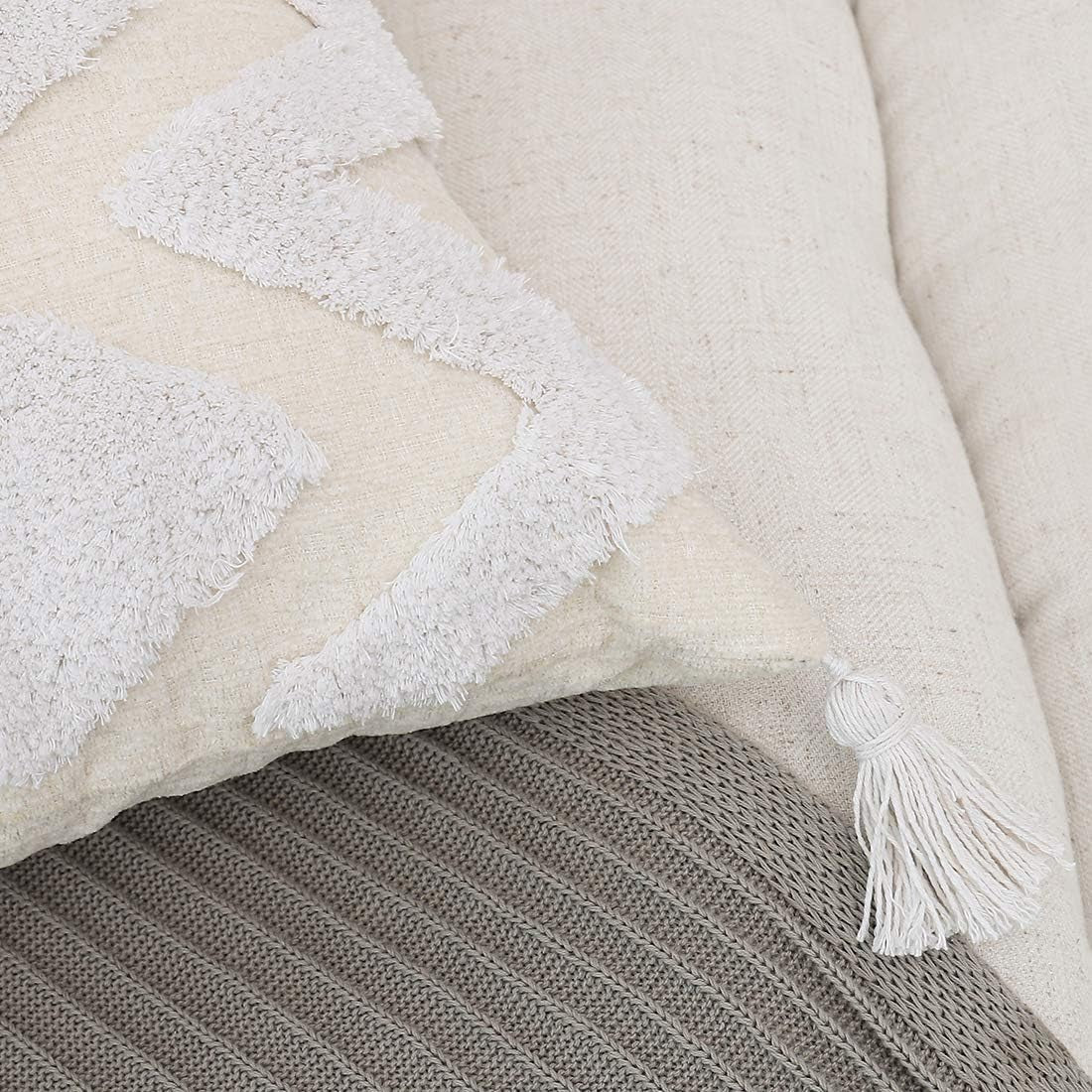 Boho White Throw Pillow Cover 18X18 Inch with Tassels, Moroccan Tufted Decorative Cream Chenille Fabric Accent Textured Cushion Case for Bed Couch, 1 PC